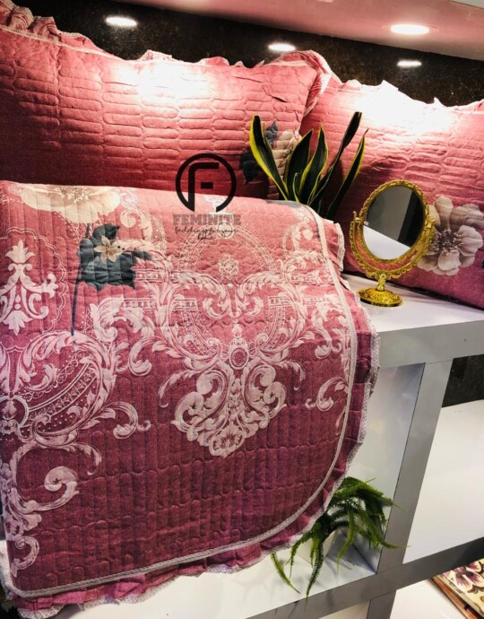 Reversible quilts mehroon