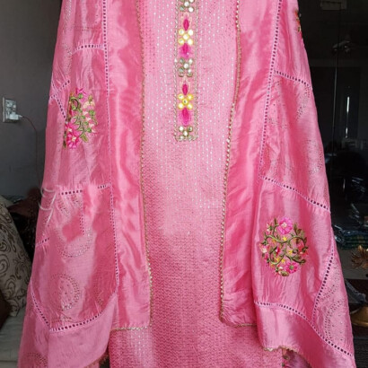 pinksuit