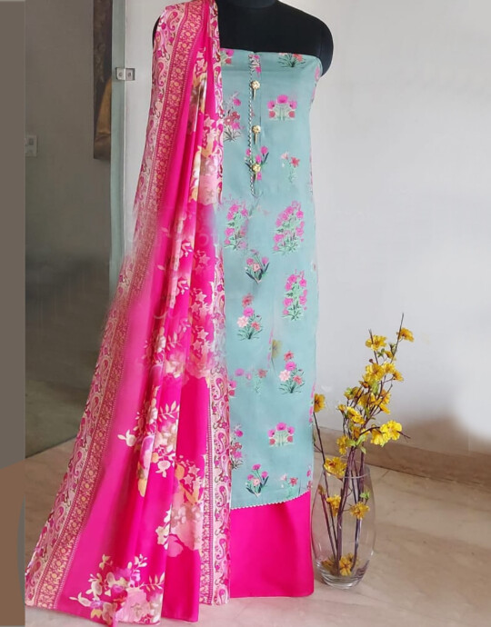 pinksuit 1