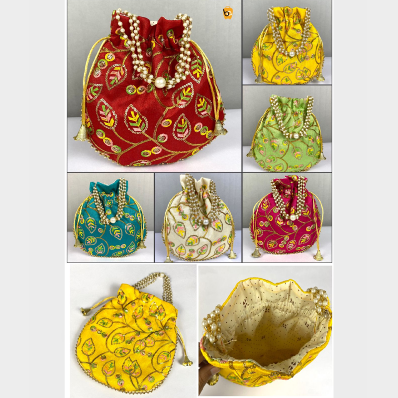 Ethnic Potli in Traditional Style