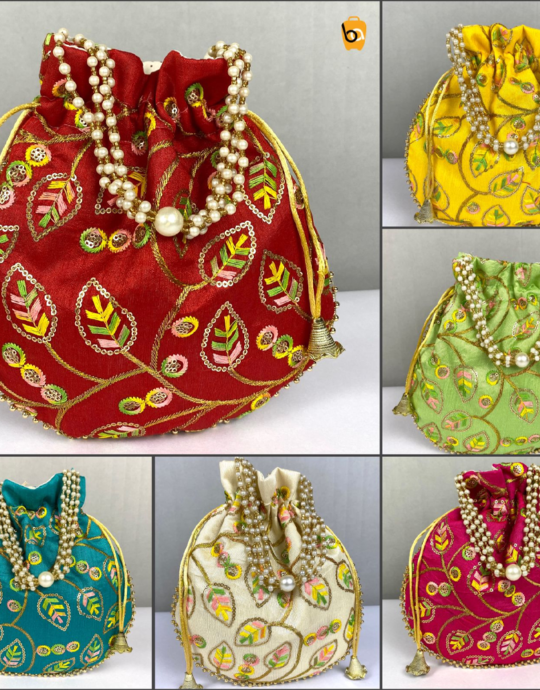 Ethnic Potli in Traditional Style