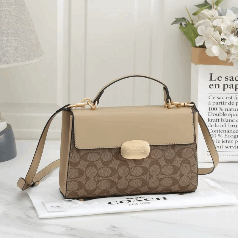 Latest Coach Bag (Replica 1st Copy)