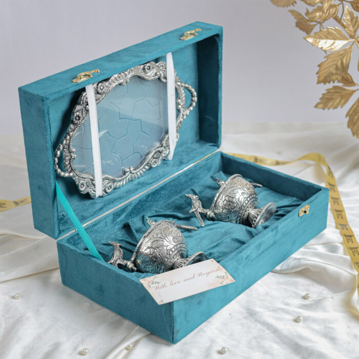PREMIUM SILVER PLATTER WITH TWO PARROT BOWLS SET